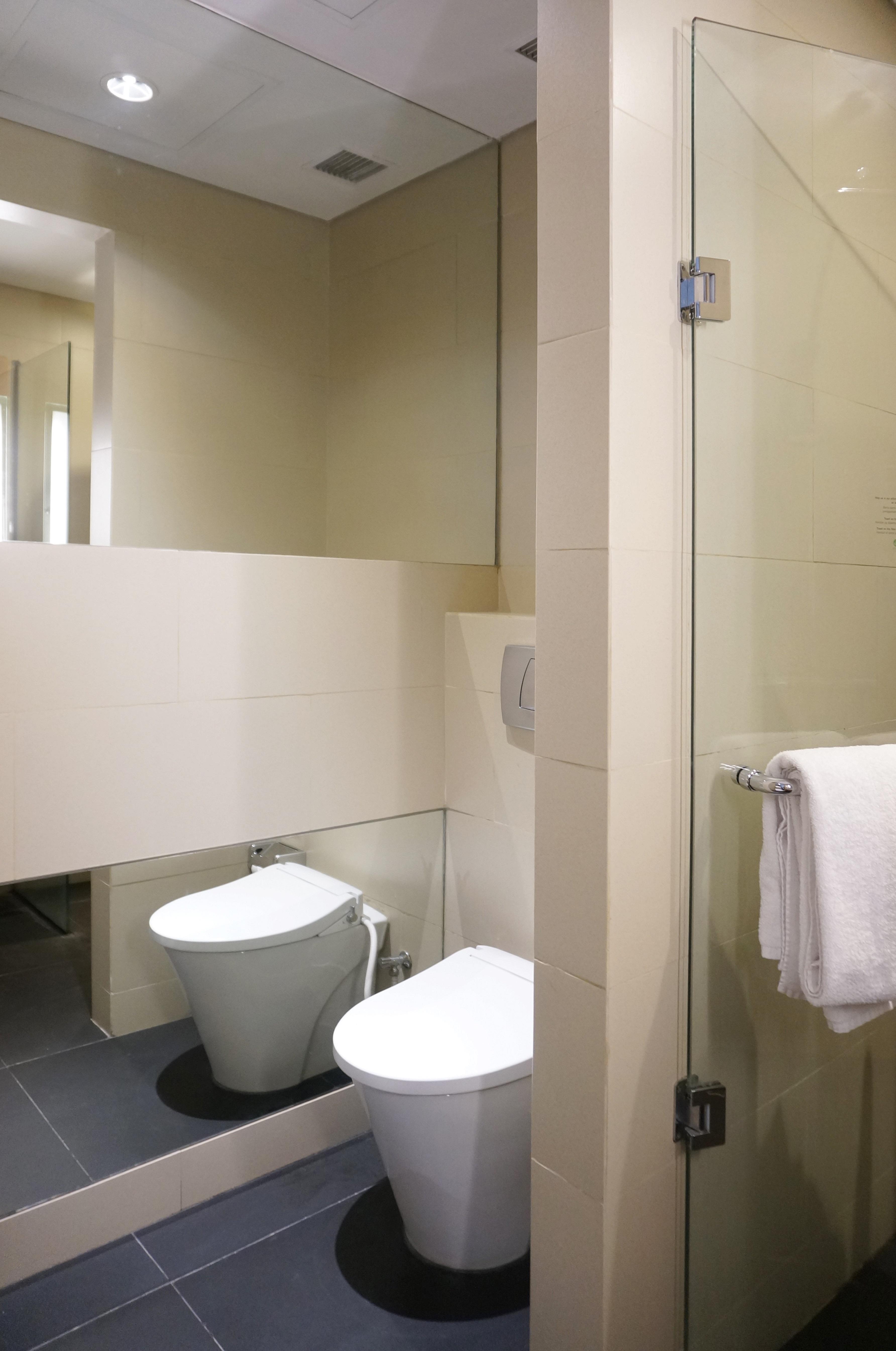 Ra Premiere Simatupang Hotell Cilandak  Exteriör bild